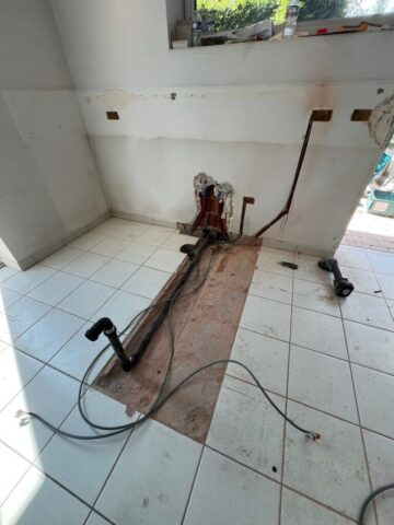 Uitbraak-keuken-Opbouw-keuken-keukens-afbreken-1